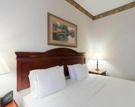 Holiday Inn Express Hotel & Suites Laurinburg By Ihg Ruang foto
