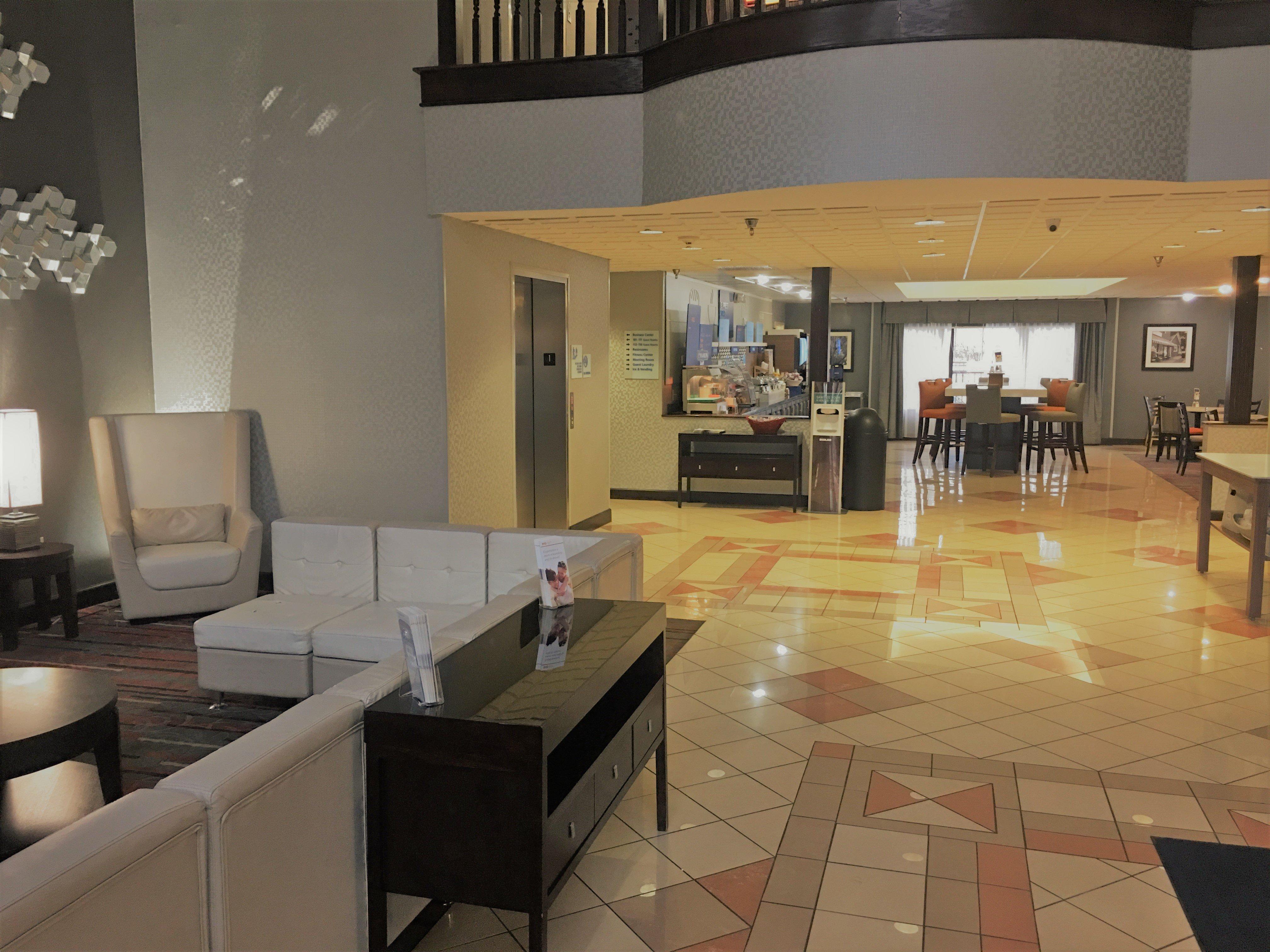 Holiday Inn Express Hotel & Suites Laurinburg By Ihg Bagian luar foto