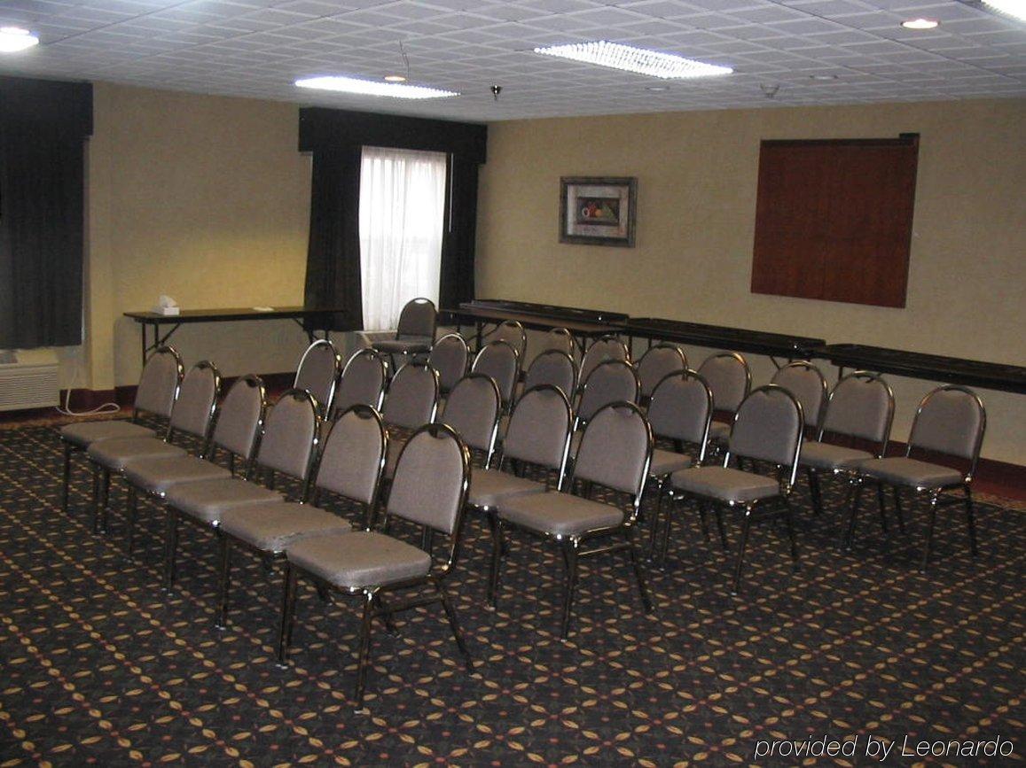 Holiday Inn Express Hotel & Suites Laurinburg By Ihg Bagian luar foto
