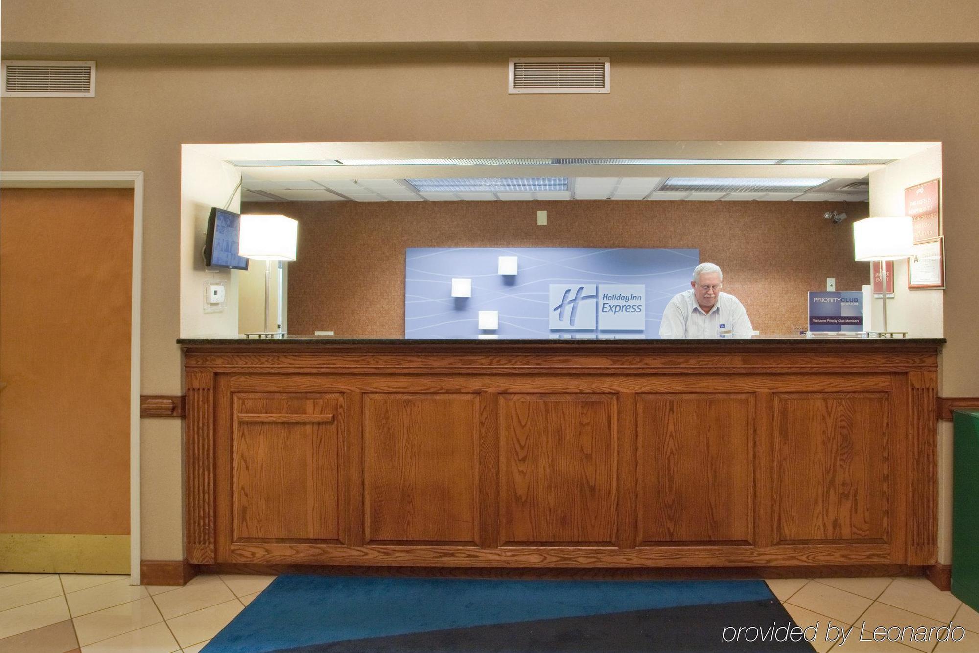 Holiday Inn Express Hotel & Suites Laurinburg By Ihg Interior foto